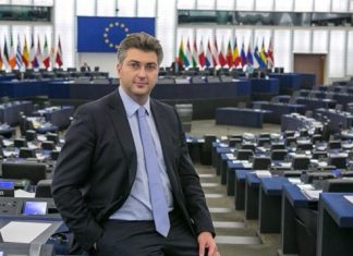 Plenković komentirao rezultat: Nimalo samokritike! Posebno zahvalio jednoj zastupnici!