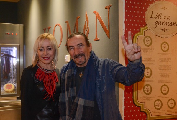 Željko bebek i žena