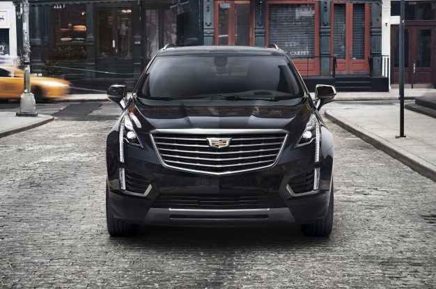 2017-Cadillac-XT5-002-2-626x415