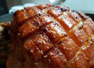 PROBAJTE IM ODOLIT: Blagdanski stolovi zagrebačkih gurmana (FOTO)