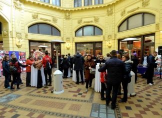 Održana humanitarna akcija u Oktogonu za djecu sa Down sindromom