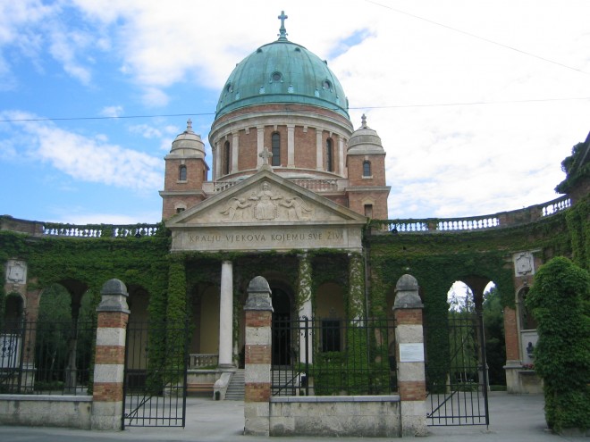 Mirogoj_Cemetery_Front