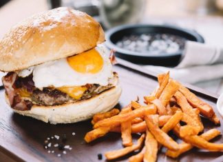 Osvojite klopu za dvoje: Ovog petka Ribafish peče burgere u centru grada