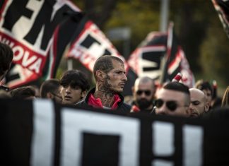 Oko tisuću neofašista marširalo u Rimu