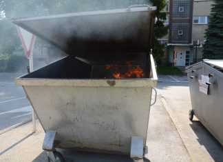 Učenici u Zaprešiću zapalili kontejner i ‘gasili’ ga granama