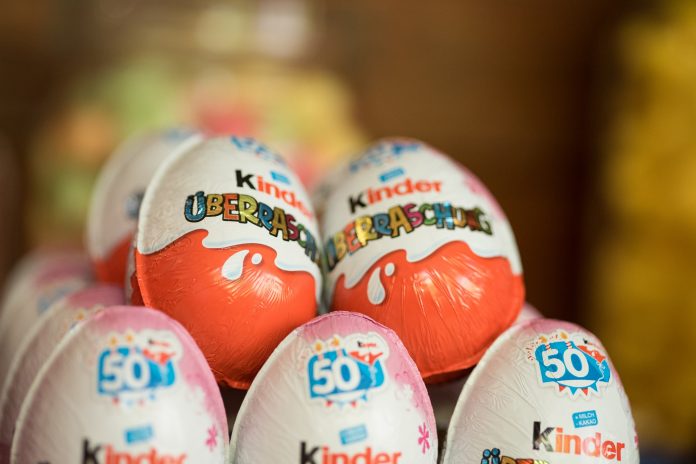 kinder-surprise-3696514_1920