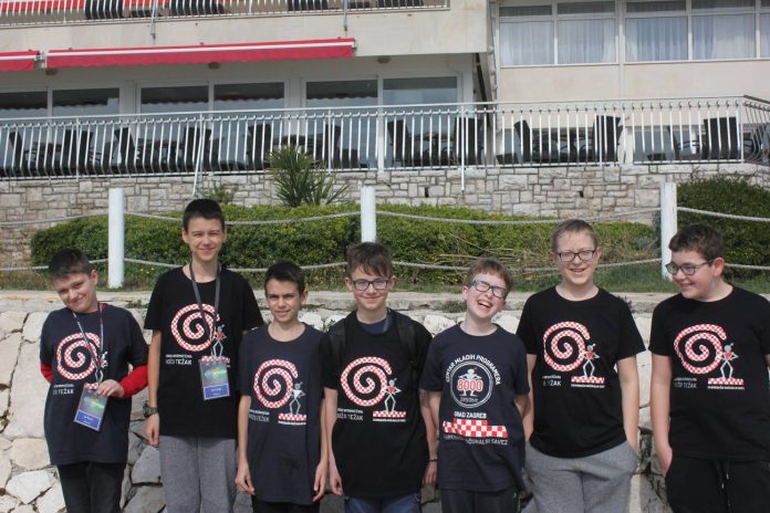 56119800_10156772681062798_7663485566154964992_o