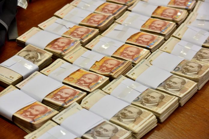 bankomat2- novac kune novci plačka krađa