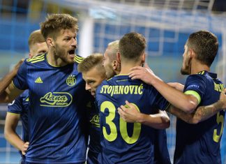 Dečki su malo ‘podivljali’: Nastao incident na utakmici Dinama, Petković protivnika hvatao za vrat