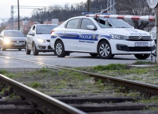 MONSTRUMI IZ PAKLA: Bivši muž i vlastita majka je istukli do krvi, razdrapali odjeću, sad ide kod psihijatra