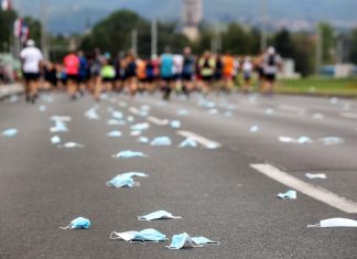 PRIZOR U CENTRU GRADA ŠOKIRAO ZAGREPČANE: Maske su samo ostavljene na podu!