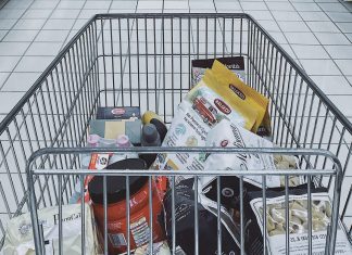 Otkrila odličan trik: Ako nemate kovanice, evo kako možete uzeti kolica za kupovinu