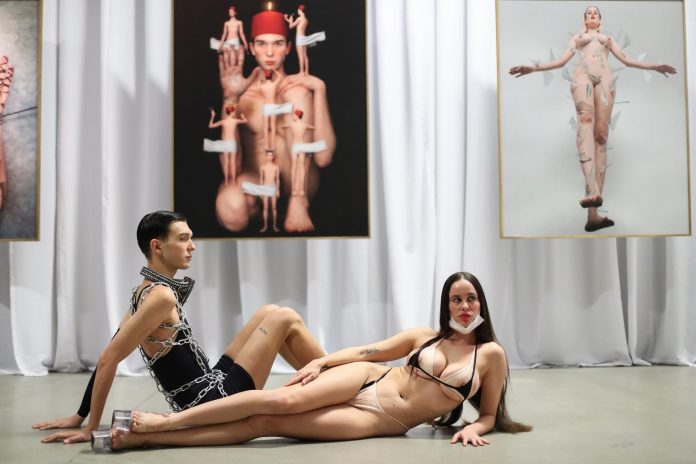 Zagreb: Performansom u MSU otvoren Međunarodni fotografski festival