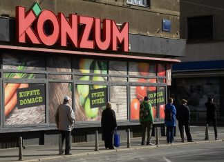 NEUGODNO IZNENAĐENJE U KONZUMU! Kupci će imati dodatne troškove pri kupovini voća i povrća!