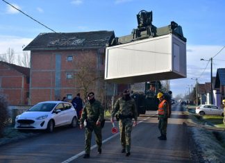 Vojska nastavlja dalje pomagati, za njih nema stajanja: Počelo i cijepljenje u Petrinji