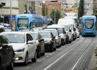 Umirovljenica jurila po Ilici pa molila sutkinju da joj smanji kaznu: ‘Imam 71 godinu i malu mirovinu’