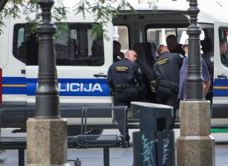 INCIDENTI PO GRADU Napao maloljetnika u tramvaju pa pobjegao, došlo i do sukoba između muškarca i žene