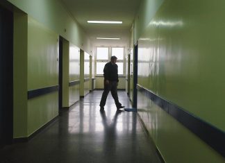 Pijani pacijent u Zagorju umro od trovanja alkoholom, mladi doktor (26) završio na sudu, evo što je propustio učiniti