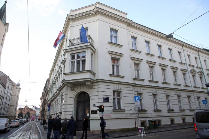 HN20220121355562-scaled