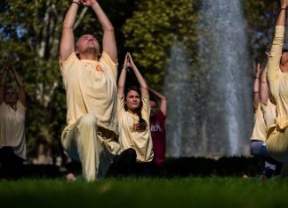 Ljetna joga u zagrebačkim parkovima: Pridružite se besplatnom vježbanju, a jedino što vam treba je – dobra volja!