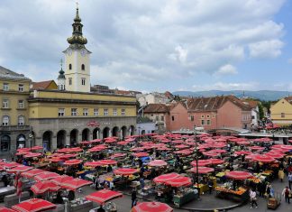 Crveno zlato tržnice: Kilogram ide i do 14 eura, a uzgajaju je i kod kuće