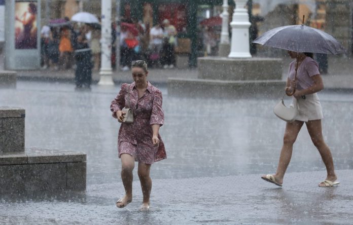 nevrijeme, kiša, zagreb