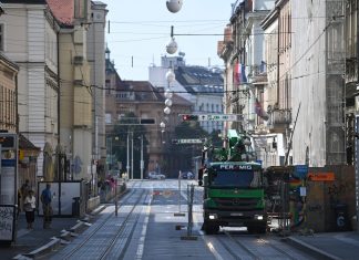 OBILAZNO KROZ CENTAR GRADA: Zatvoren je dio Frankopanske, a iz grada mole za strpljenje!