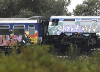 ŽELJEZNIČKA NESREĆA: Tri osobe su poginule, među kojima kondukter, strojovođa i malodobno dijete njihovog kolege