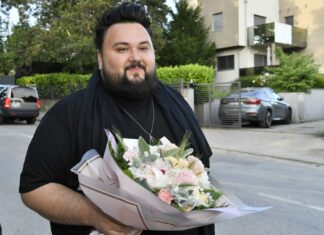 Jacques Houdek ne skriva ponos, pohvalio se velikim vijestima: ‘Sad si već zaista veliki dečko’
