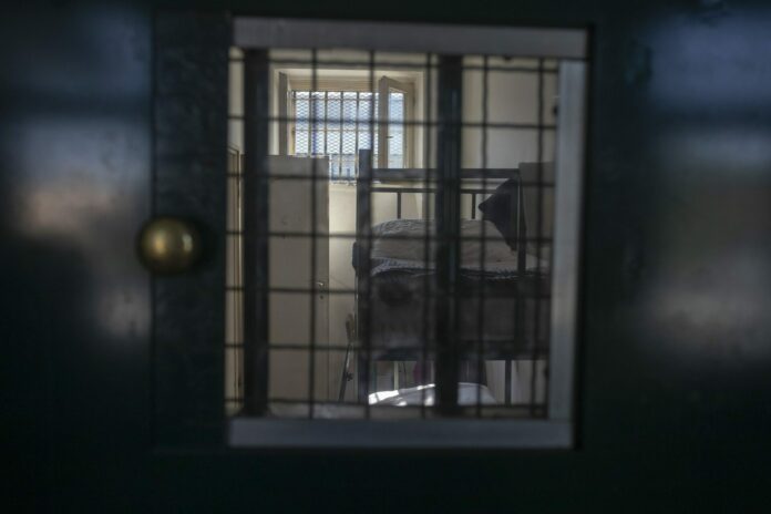 zatvor ćelija rešetke