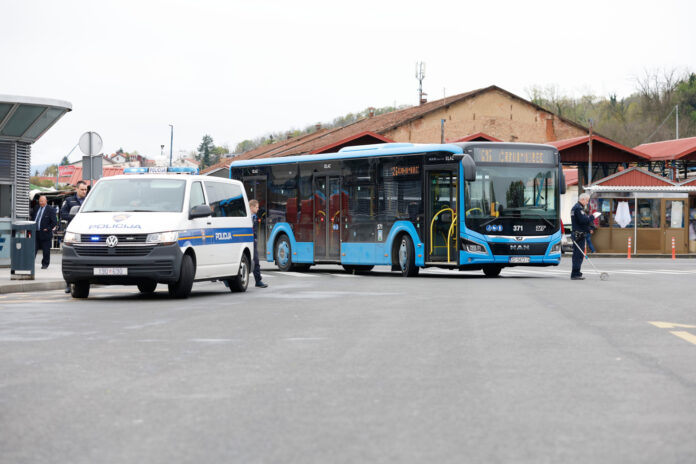 Na okretistu Crnomerec ZET-ov autobus naletio na pjesakinju