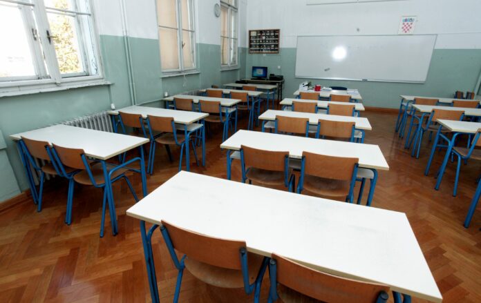 učionica razred osnovna škola