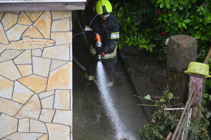 Zagreb 08.06.2023 - Sanacija stete nakon prolaska bujice Velikim potokom