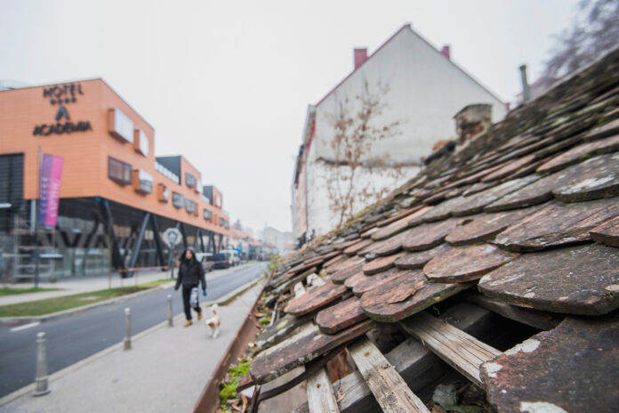 Zagreb, 08.12.2016 - Razrusena kuca u Tkalcicevoj ulici u neposrednoj blizini Centra Kaptol