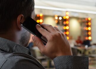 Zagrepčanima na mobitele stižu čudni pozivi, oglasilo se Ministarstvo: ‘Riječ je o prevari, ne odazivajte se’