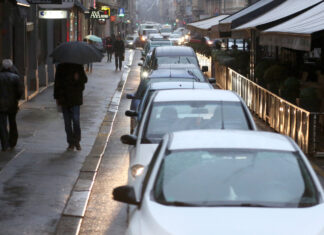 Pljusak paralizirao promet u Zagrebu: Gužve su svuda, donosimo detalje