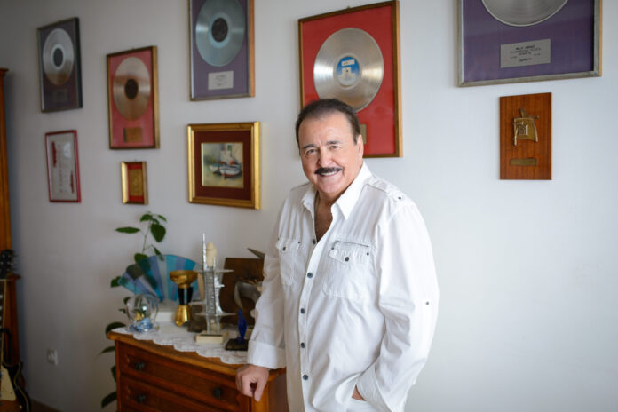 Dubrovnik, 27.11.2015 - Pjevac Milo Hrnic