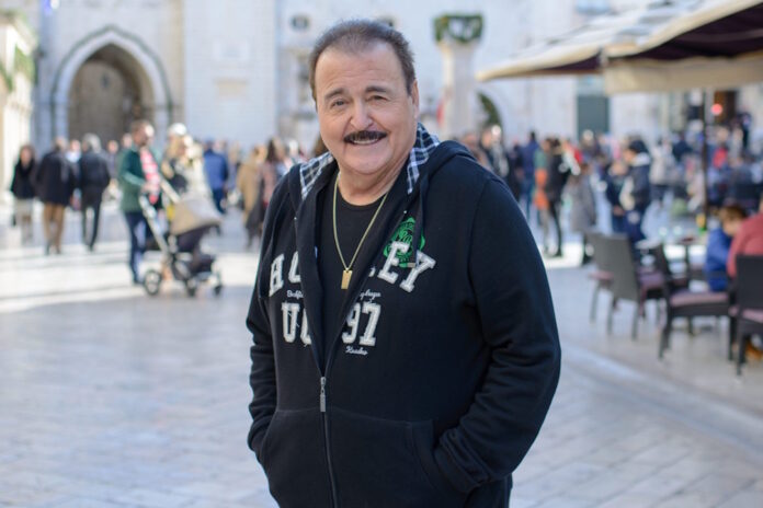 Dubrovnik, 27.11.2015 - Pjevac Milo Hrnic