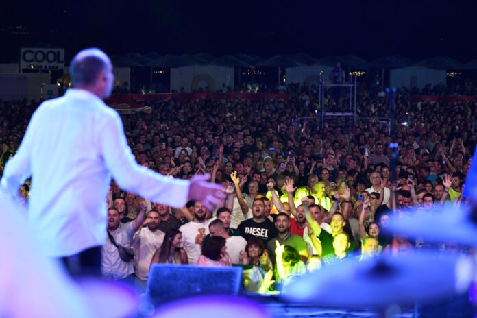 Split, 21.06.2022 - Koncert Drazena Zecica i prijatelja povodom Svjetskog dana glazbe