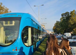 Normalizira se promet kod Autobusnog: Tramvaj udario pješakinju