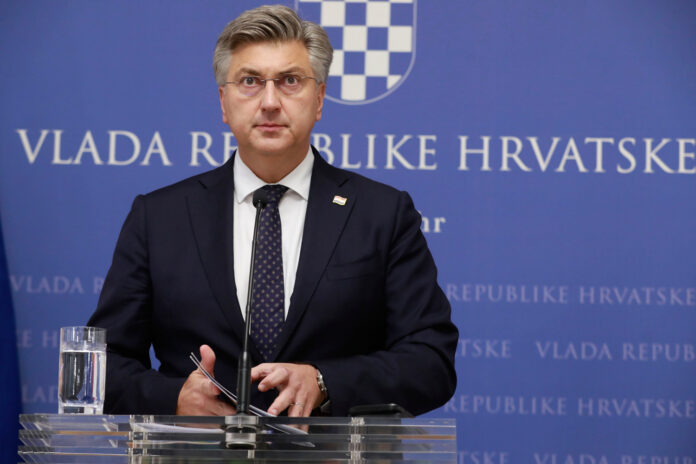 Zagreb, 10.10.2023 - Izjava za medije premijera Andreja Plenkovica