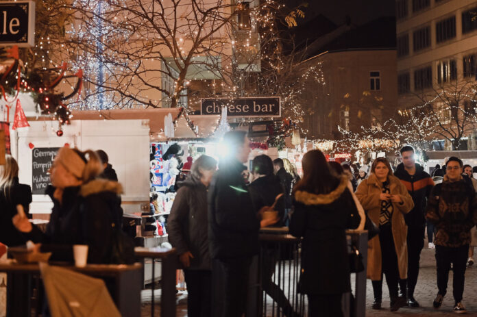 Zagreb, 28.11.2022 - Atmosfera na zagrebackom Adventu