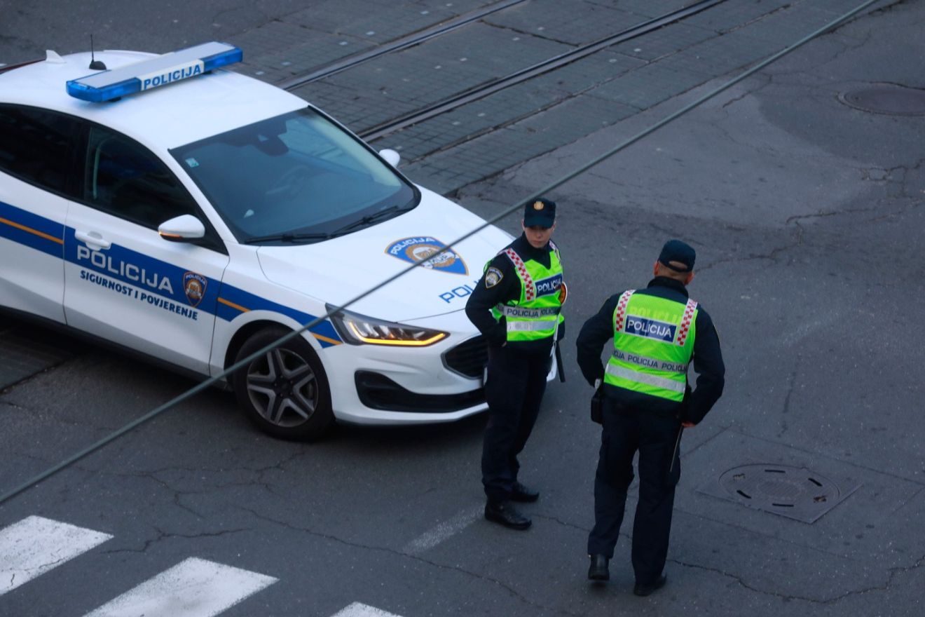 Dvoje ozlijeđenih: Policija traži svjedoke prometne nesreće u Zagrebu