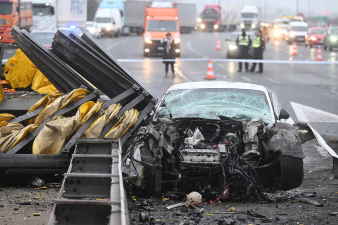 Zagreb, 17.01.2024 - U prometnoj nesreci na autocesti A2 kod naplatne postaje Zapresic jedna je osoba smrtno stradala