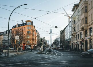Pazite što radite u ovom gradu: Predlažu 250 eura kazne za bačeni opušak od cigareta