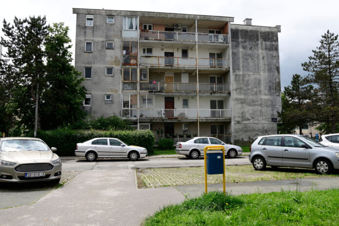 Zapresic, 14.05.2024 - Nocas je u kanti za smece ostavljeno novorodjence koje su pronasla dvojica mladica