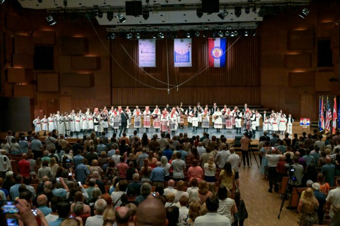 449512987_883382080484729_6120282654668549657_n