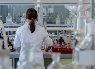 Šire se uzročnici infekcije koja jede mozak: Pacijenti umiru unutar tri tjedna od prvih simptoma