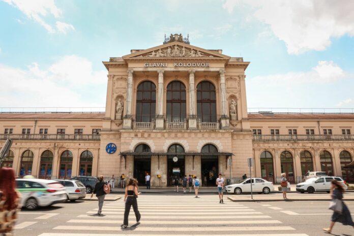 Greenpeace Maja Bota3