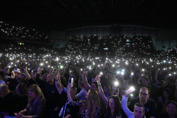 Frankfurt, 16.11.2024 - Tradicionalni koncert Hrvatska noc u dvorani Ballsporthalle Frankfurt